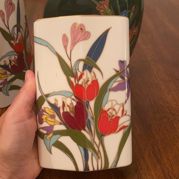 Vintage bundle 4 vases Japan ask for individual $